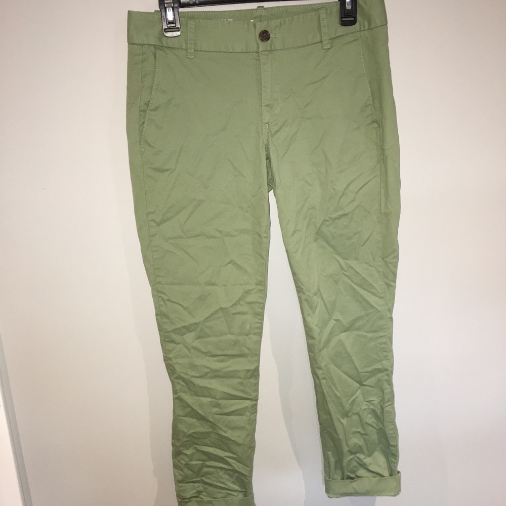 Size 4 cropped green pants
